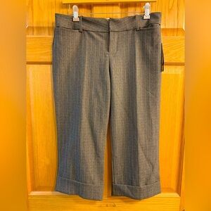 NWT Rampage Cropped Capri Low-Rise Gray Plaid Women’s Size 7 Juniors Pants